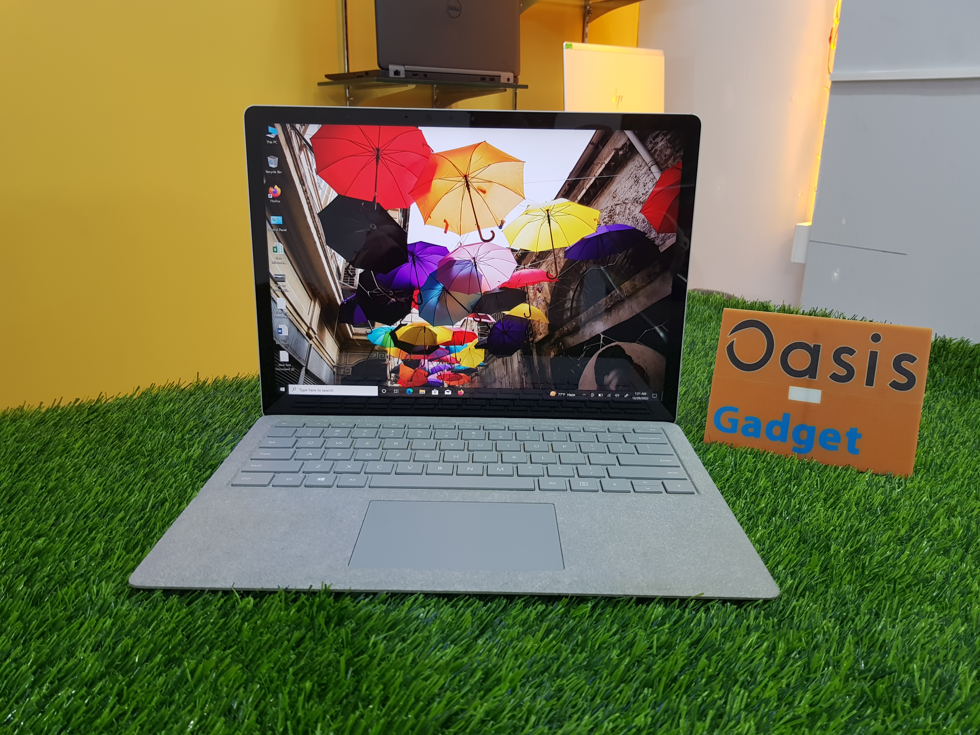 Microsoft Surface Laptop  2 | Core I5 8th Gen | 8 GB RAM 256 SSD